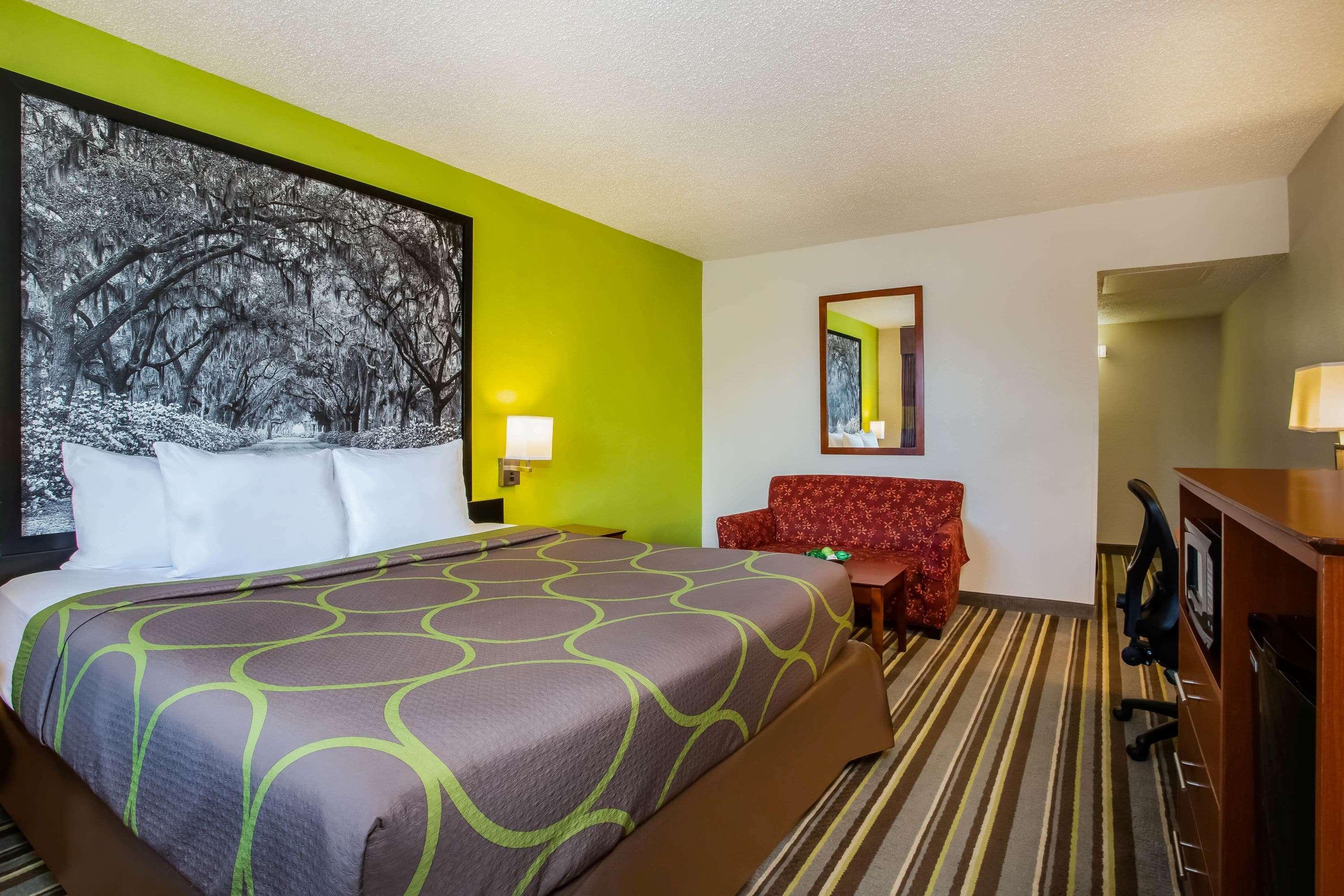 Super 8 By Wyndham Lake City Exterior photo